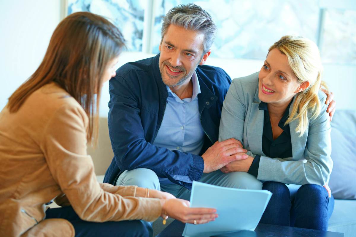 realestate agent showing contract | How Do You Quantify A Lead To Expand Your Sales Pipeline And Increase Sales Velocity | Stretching The Sales Funnel